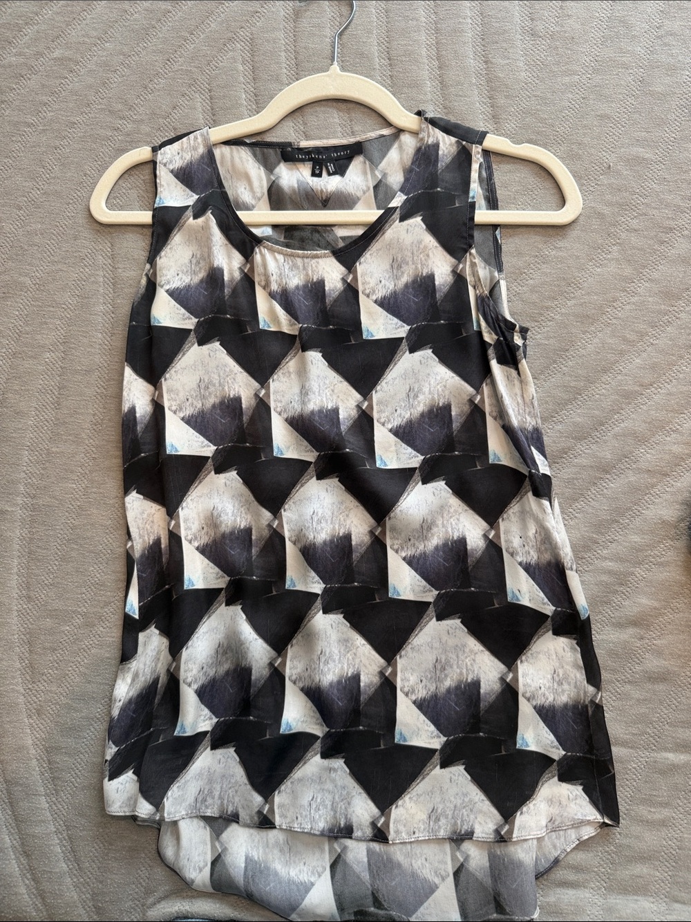 Theyskens' Theory Black & White Geometric Silk Sleeveless Top